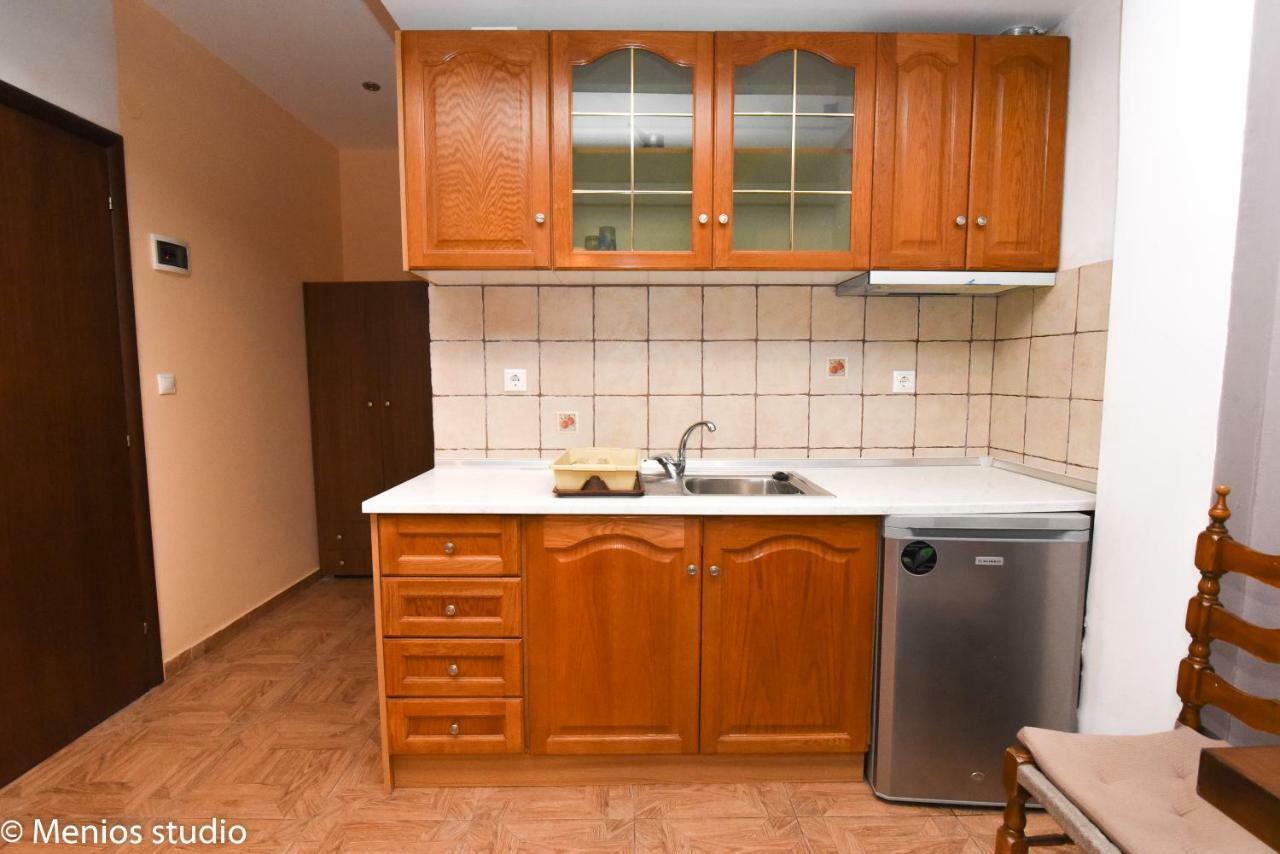 Menios Apartments And Studios Nea Kallikrateia Esterno foto