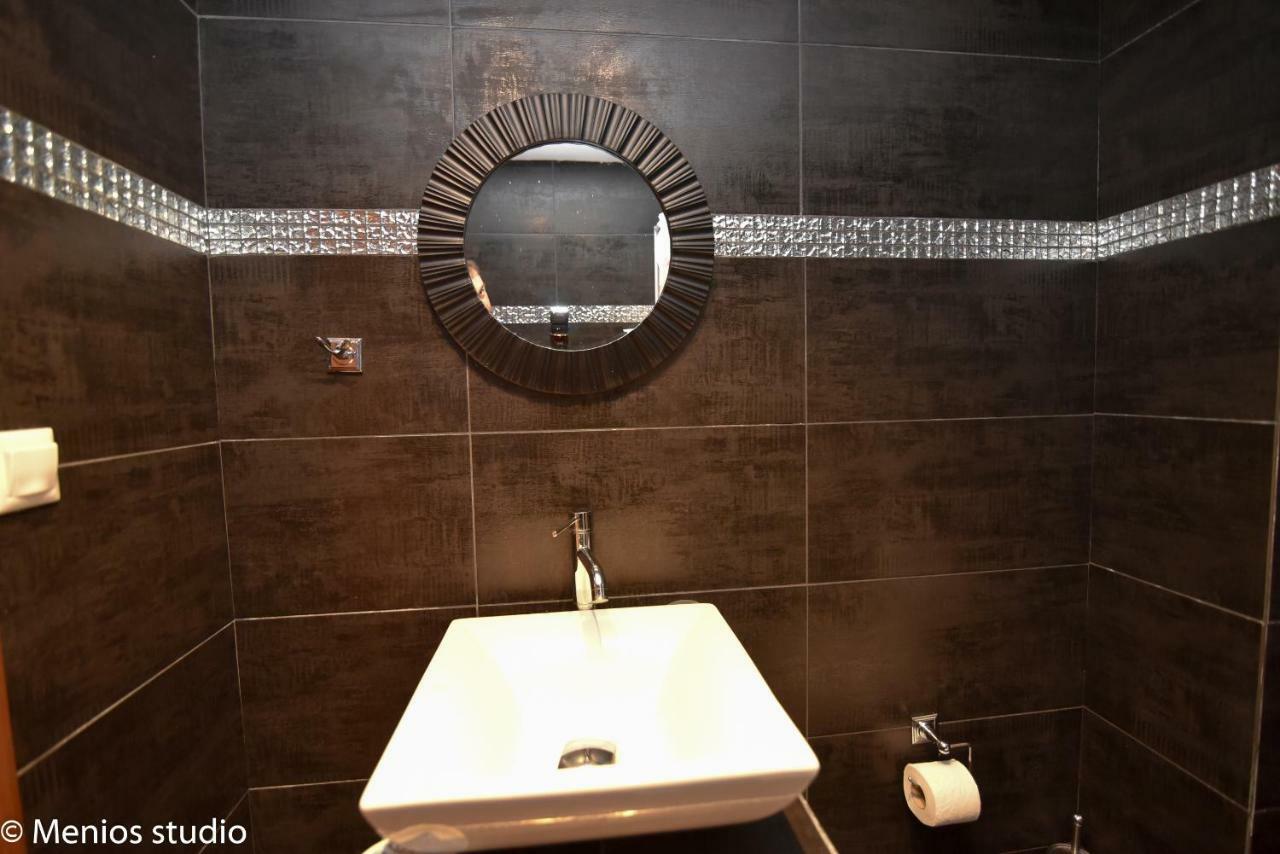 Menios Apartments And Studios Nea Kallikrateia Esterno foto