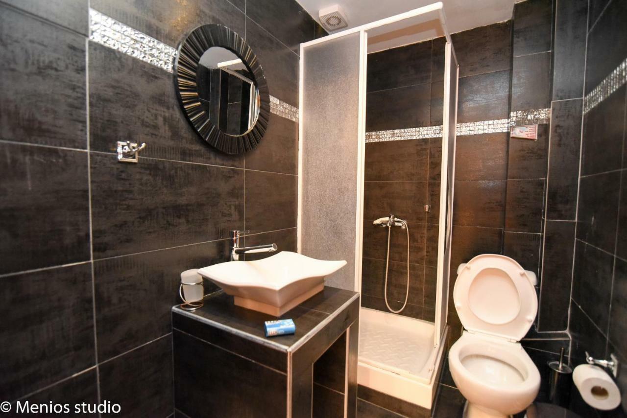 Menios Apartments And Studios Nea Kallikrateia Esterno foto