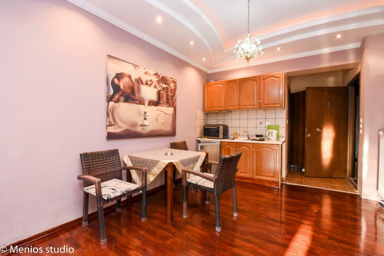 Menios Apartments And Studios Nea Kallikrateia Esterno foto