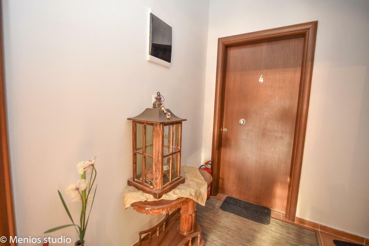 Menios Apartments And Studios Nea Kallikrateia Esterno foto